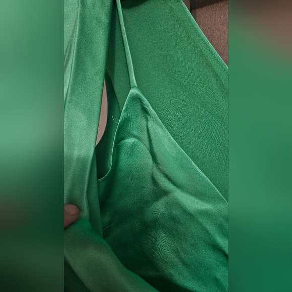 ZARA Intense Green Sstin Effect Asymmetric Wrap Front Tie Top. Size Small - Picture 12 of 14